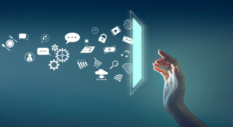 Internet faz 50 anos: como ela mudou o mundo e o que mais podemos esperar? | IT Forum