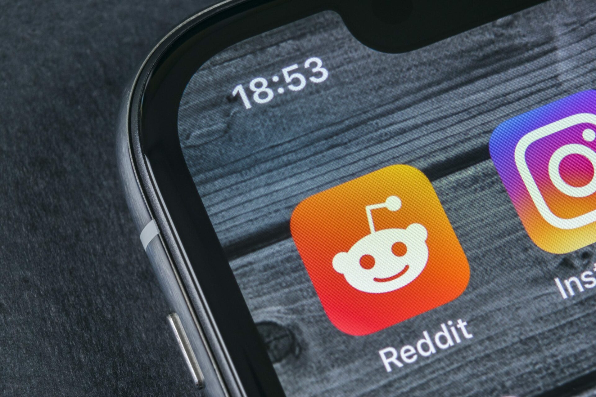 IT Forum Reddit recebe aporte de US 250 milhões